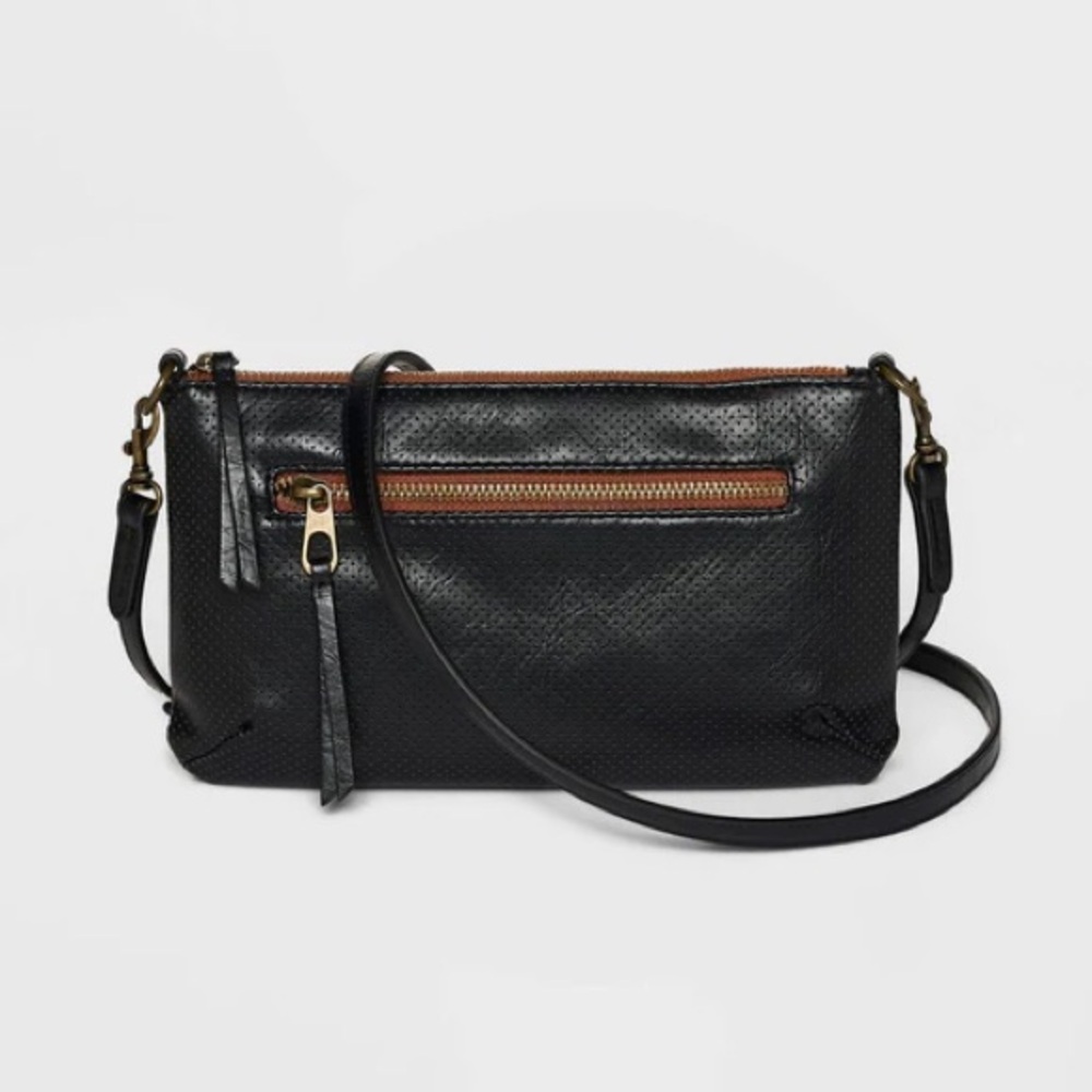 Universal Thread Black Crossbody Bag